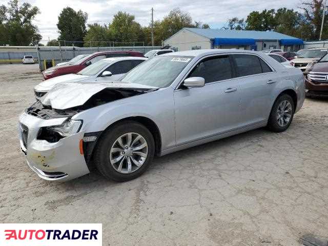 Chrysler 300C 2021 3