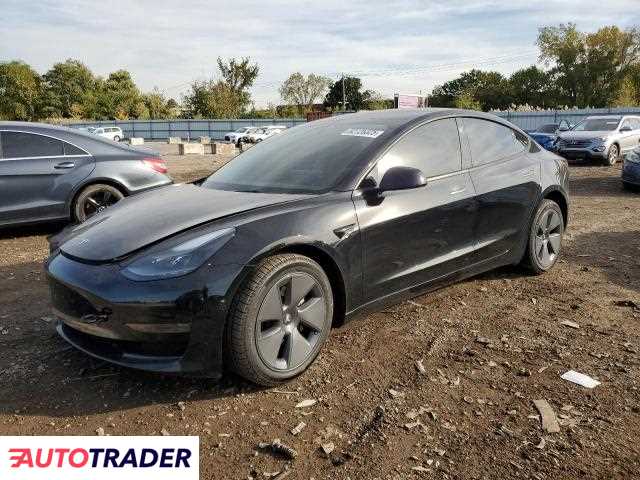 Tesla Model 3 2022