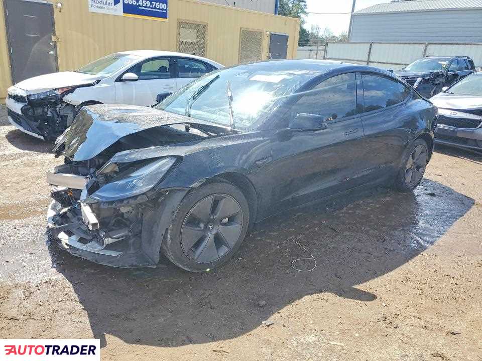 Tesla Model 3 2022