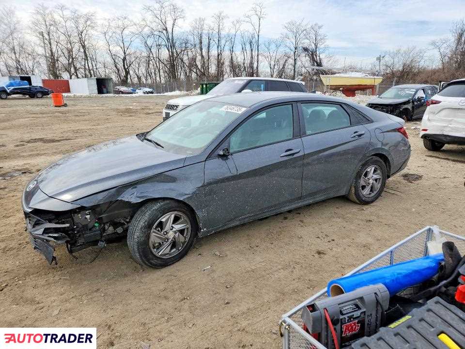 Hyundai Elantra 2025 2