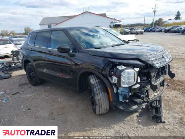 Mitsubishi Outlander 2023 2