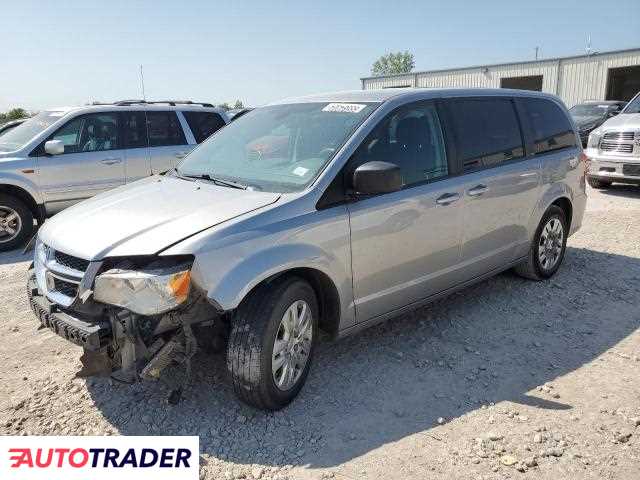 Dodge Grand Caravan 2018 3