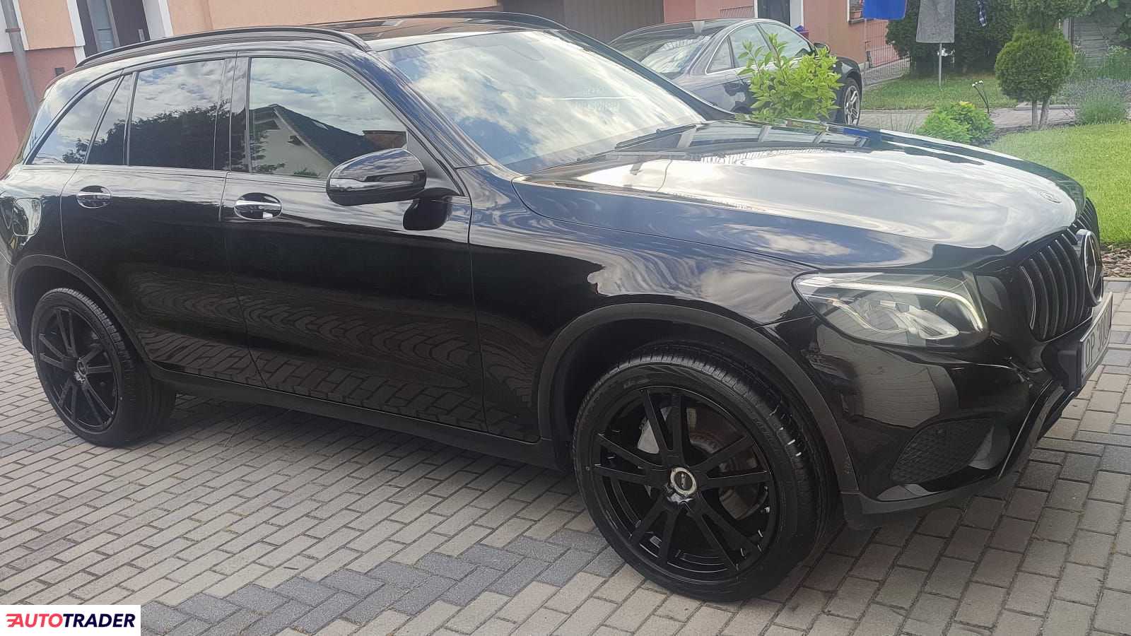 Mercedes GLC 2019 2.0 245 KM