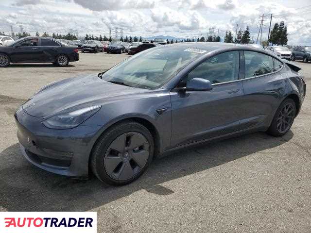 Tesla Model 3 2023
