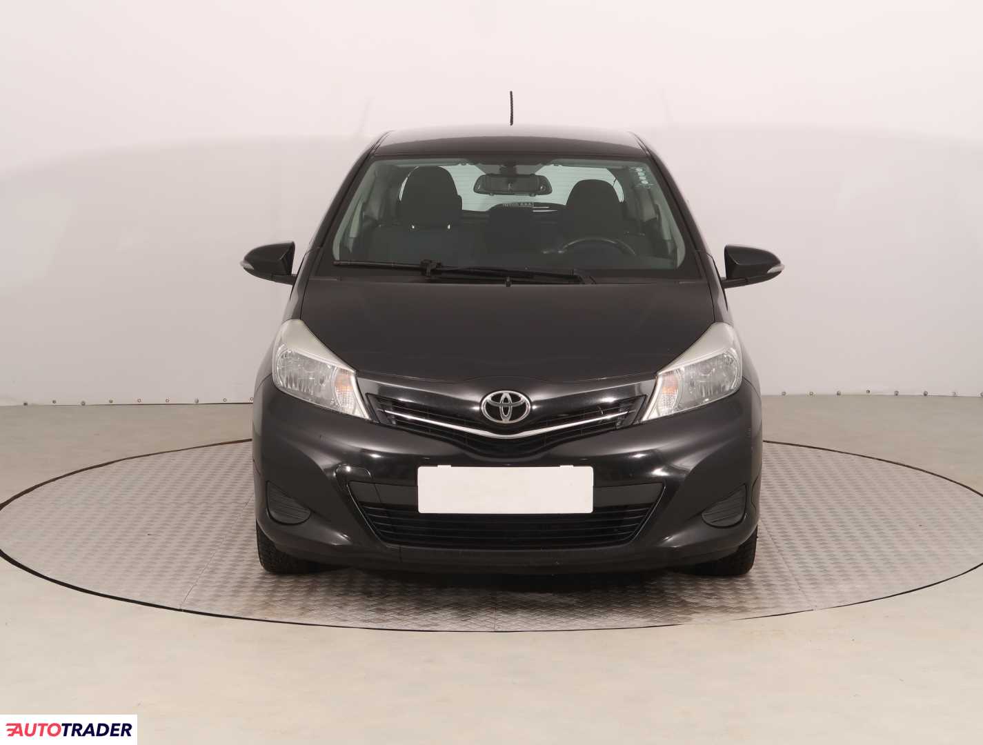 Toyota Yaris 2012 1.0 68 KM