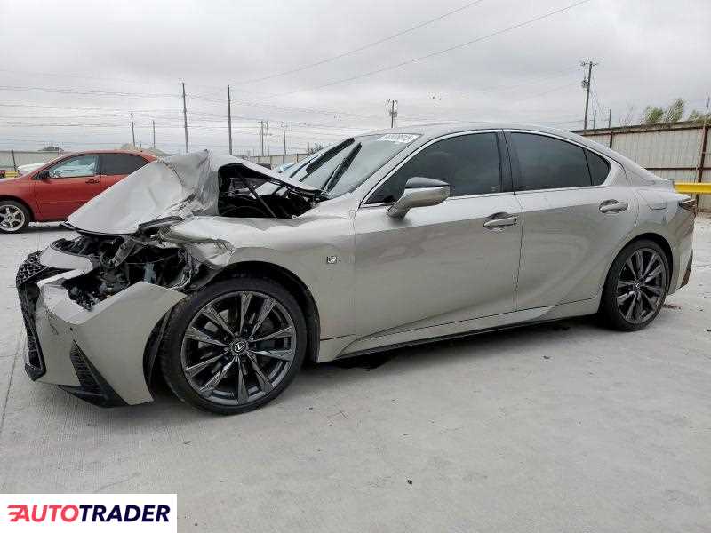 Lexus IS 2023 3