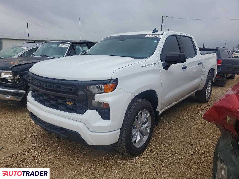 Chevrolet Silverado 2023 2