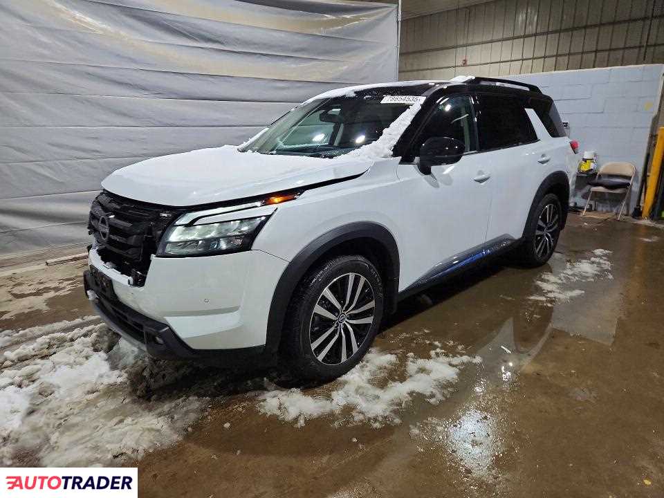 Nissan Pathfinder 2025 3