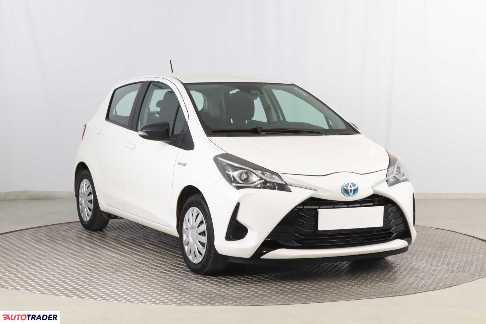 Toyota Yaris 2017 1.5 97 KM