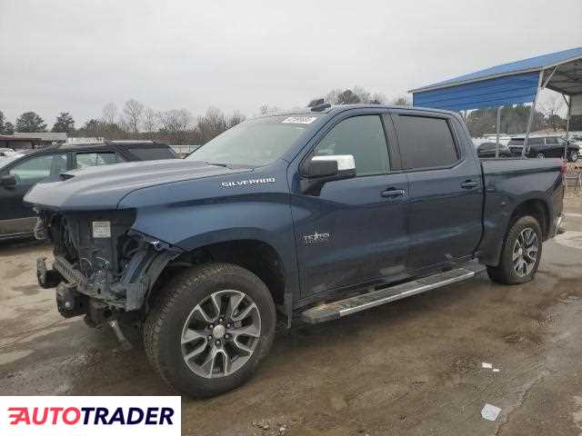 Chevrolet Silverado 5.0 benzyna 2020r. (FLORENCE)