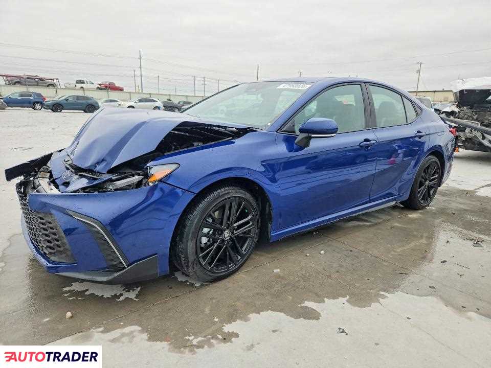 Toyota Camry 2025 2