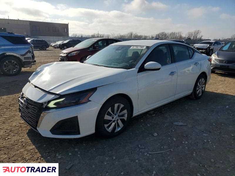 Nissan Altima 2023 2