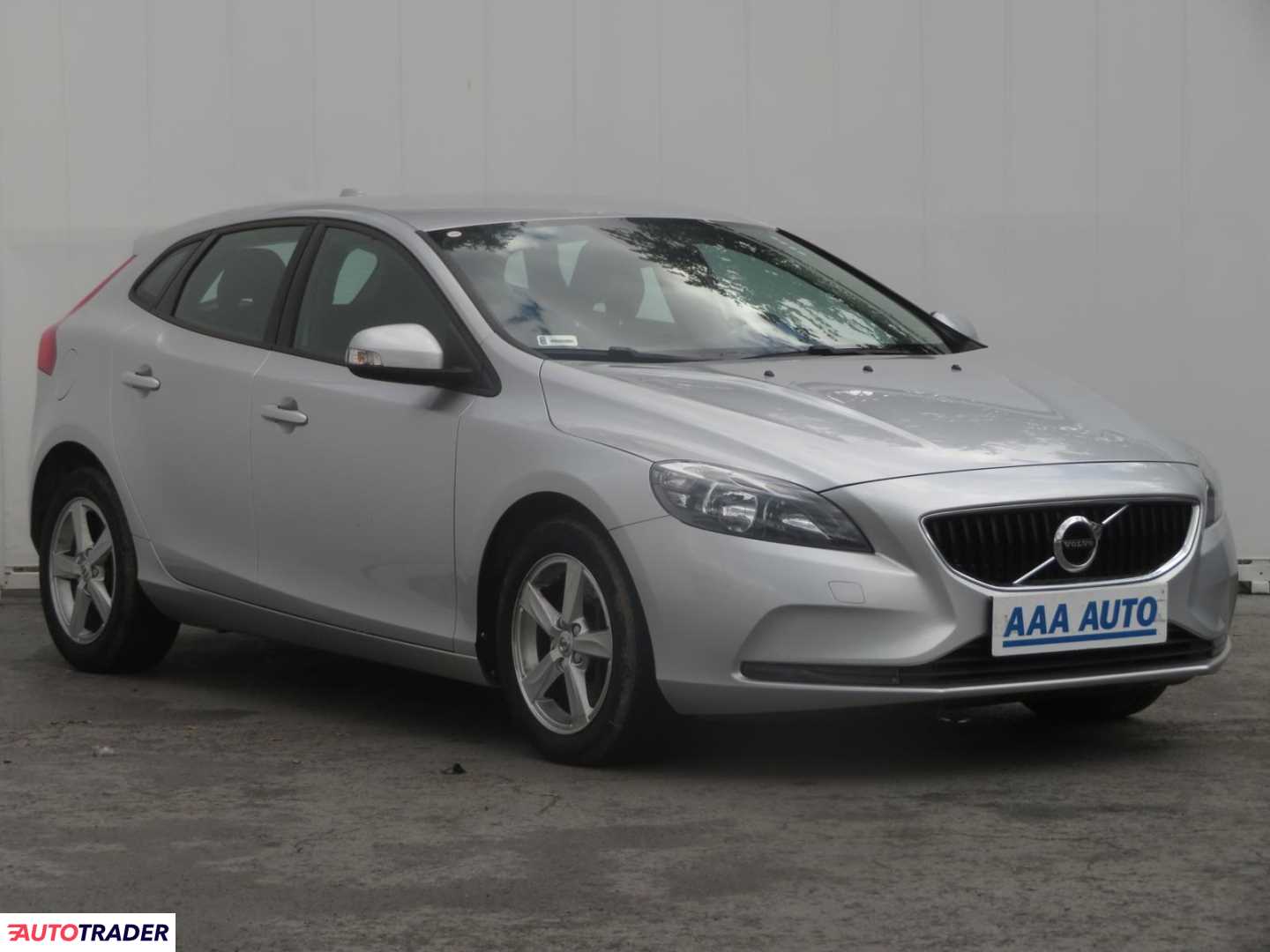 Volvo V40 2017 2.0 147 KM Volvo V40 2017 2.0 147 KM