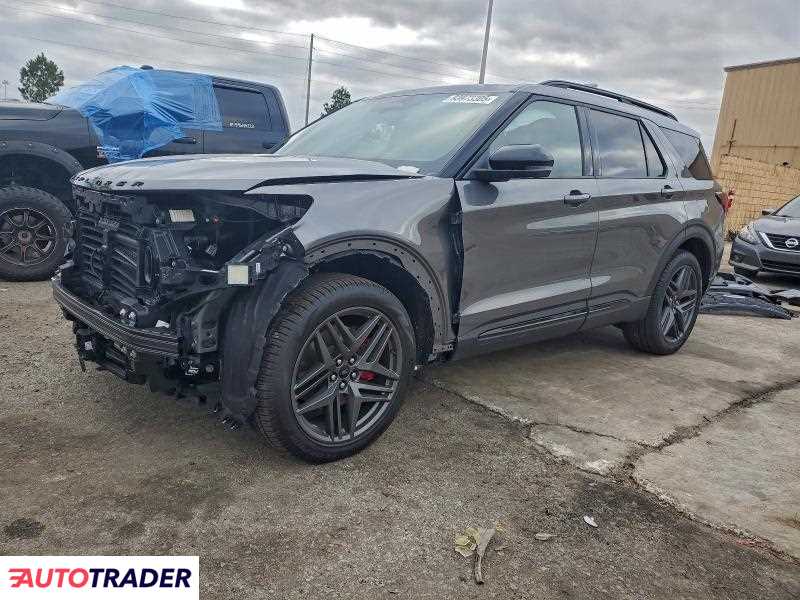 Ford Explorer 2025 3