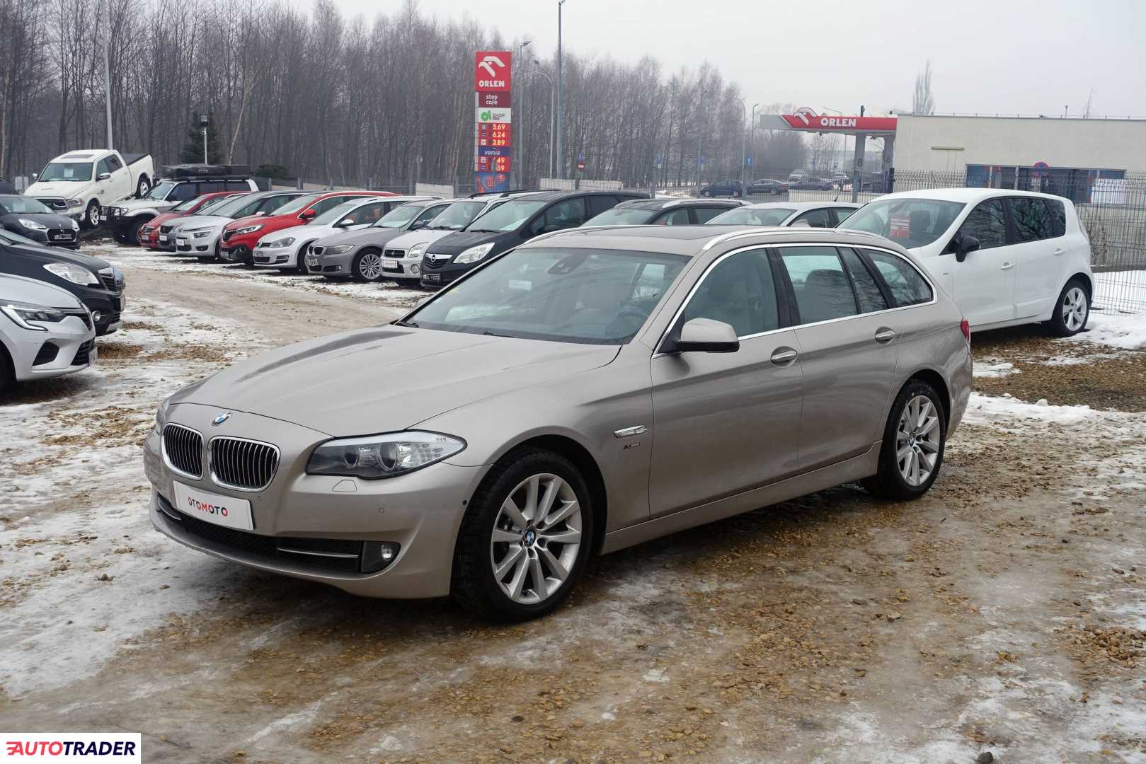 BMW 530 2011 3.0 258 KM