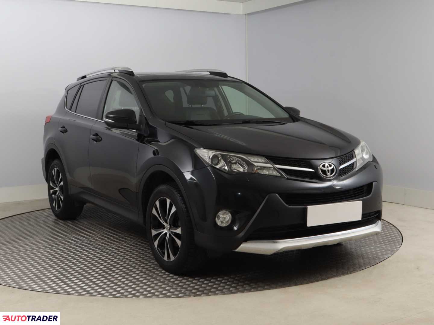 Toyota RAV 4 2015 2.0 122 KM