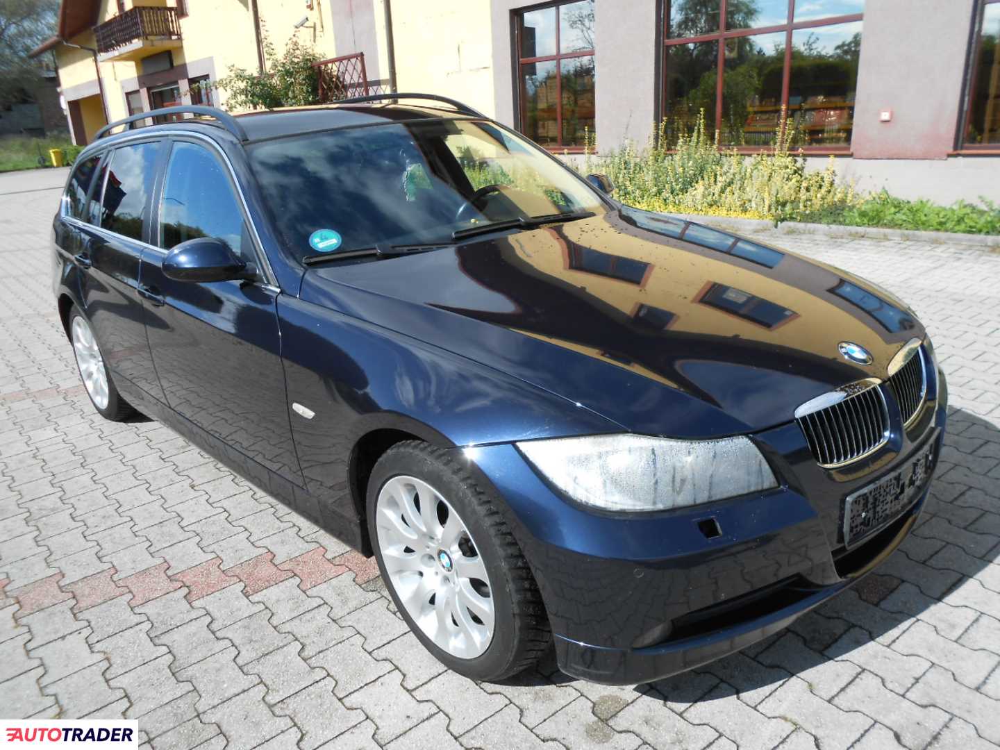 BMW 330 2008 3.0 198 KM