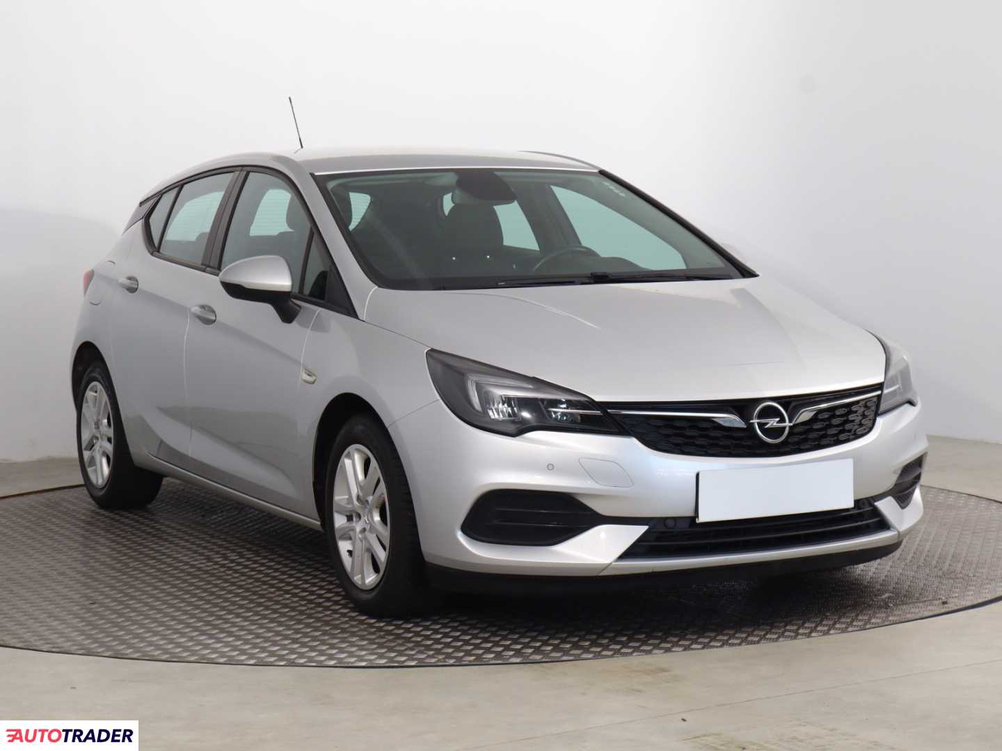 Opel Astra 2020 1.2 143 KM
