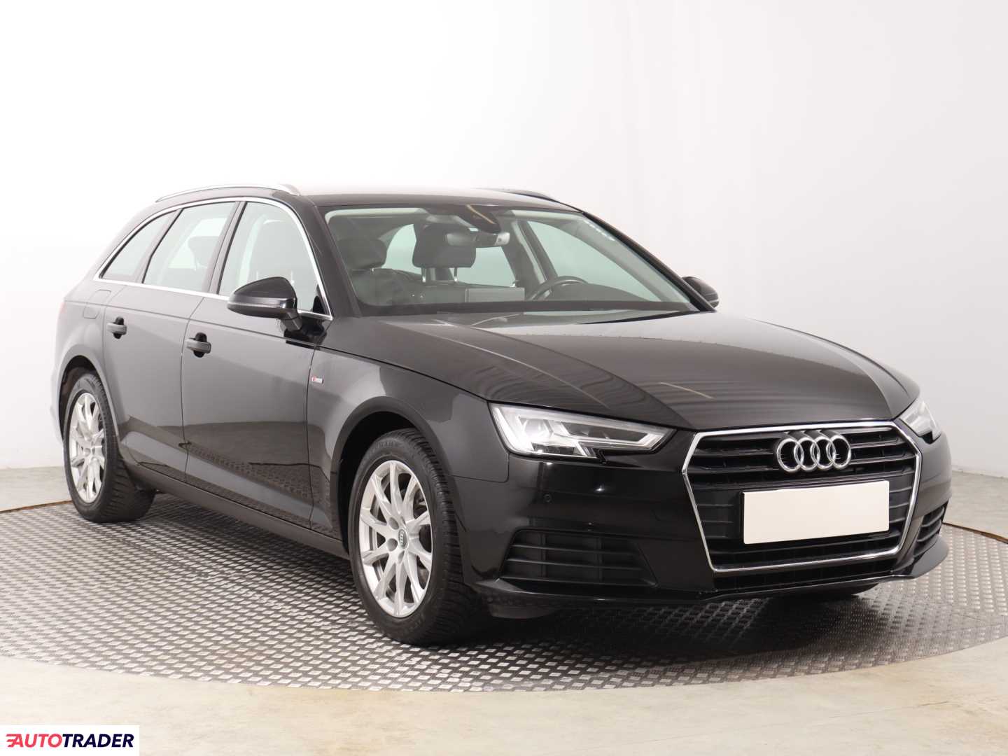 Audi A4 2019 2.0 147 KM Audi A4 2019 2.0 147 KM