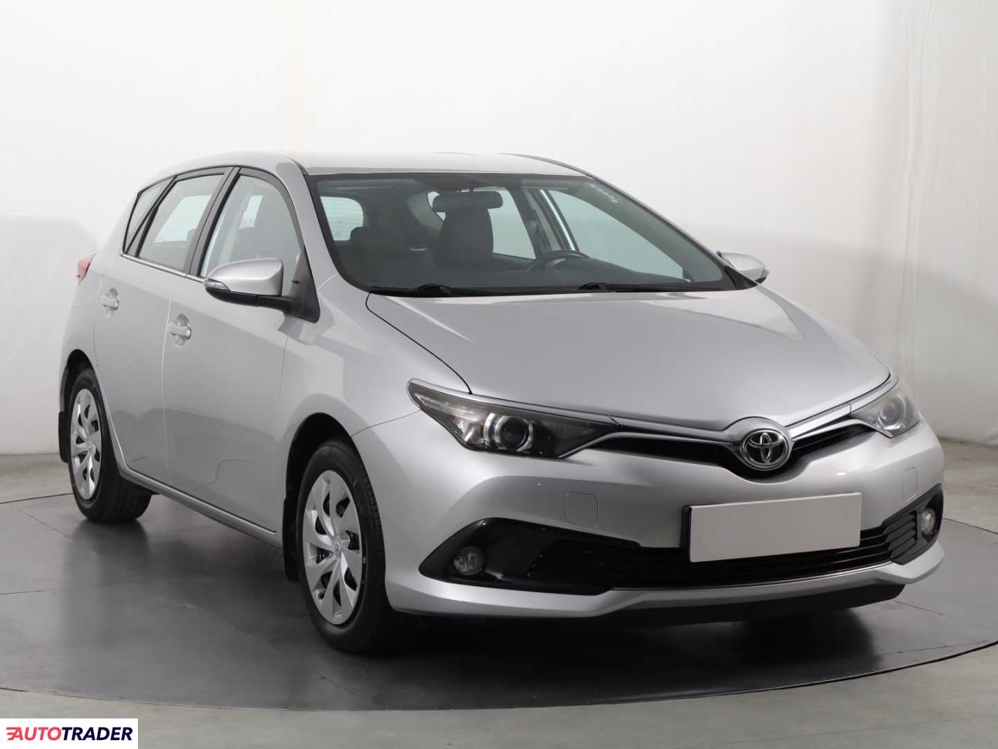 Toyota Auris 2016 1.6 130 KM Toyota Auris 2016 1.6 130 KM