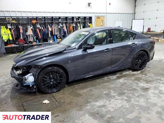 Lexus IS 2024 5