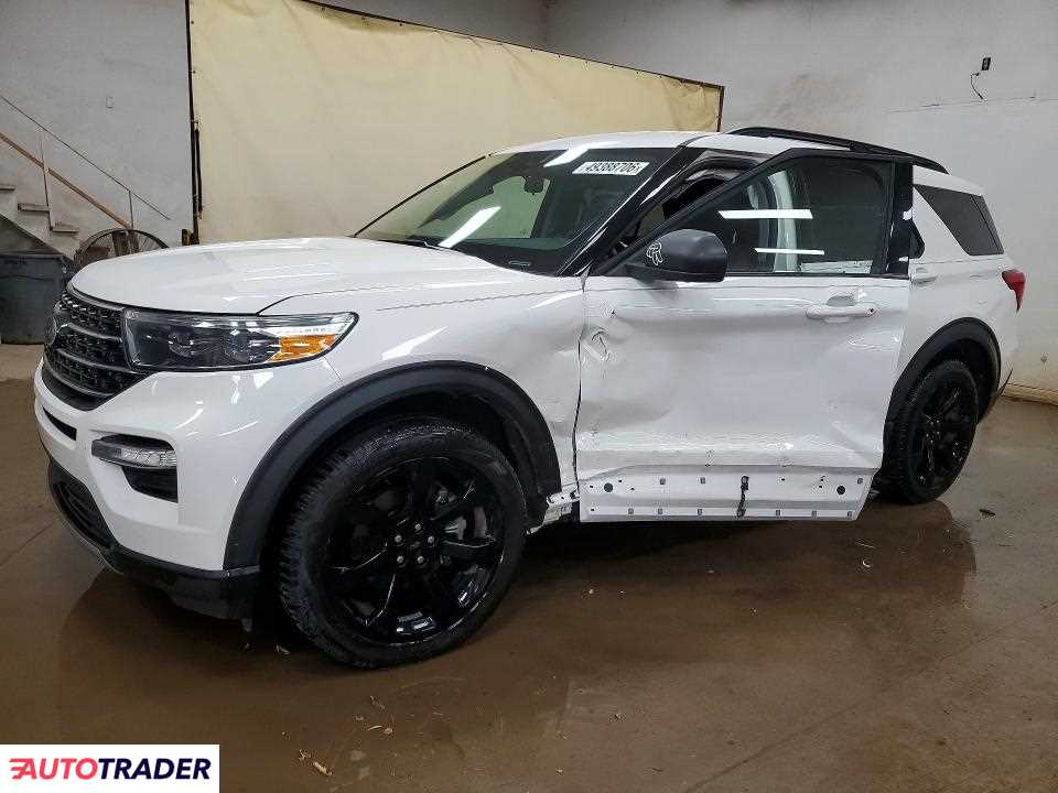 Ford Explorer 2022 2
