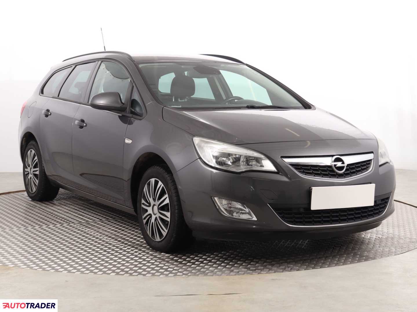 Opel Astra 2011 1.7 108 KM