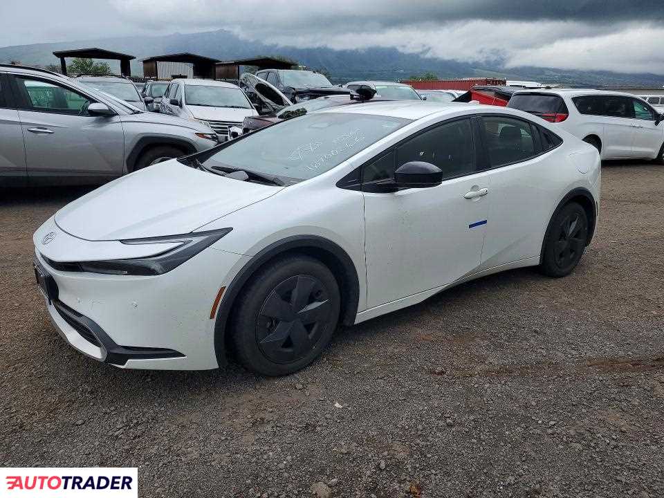Toyota Prius 2024 2