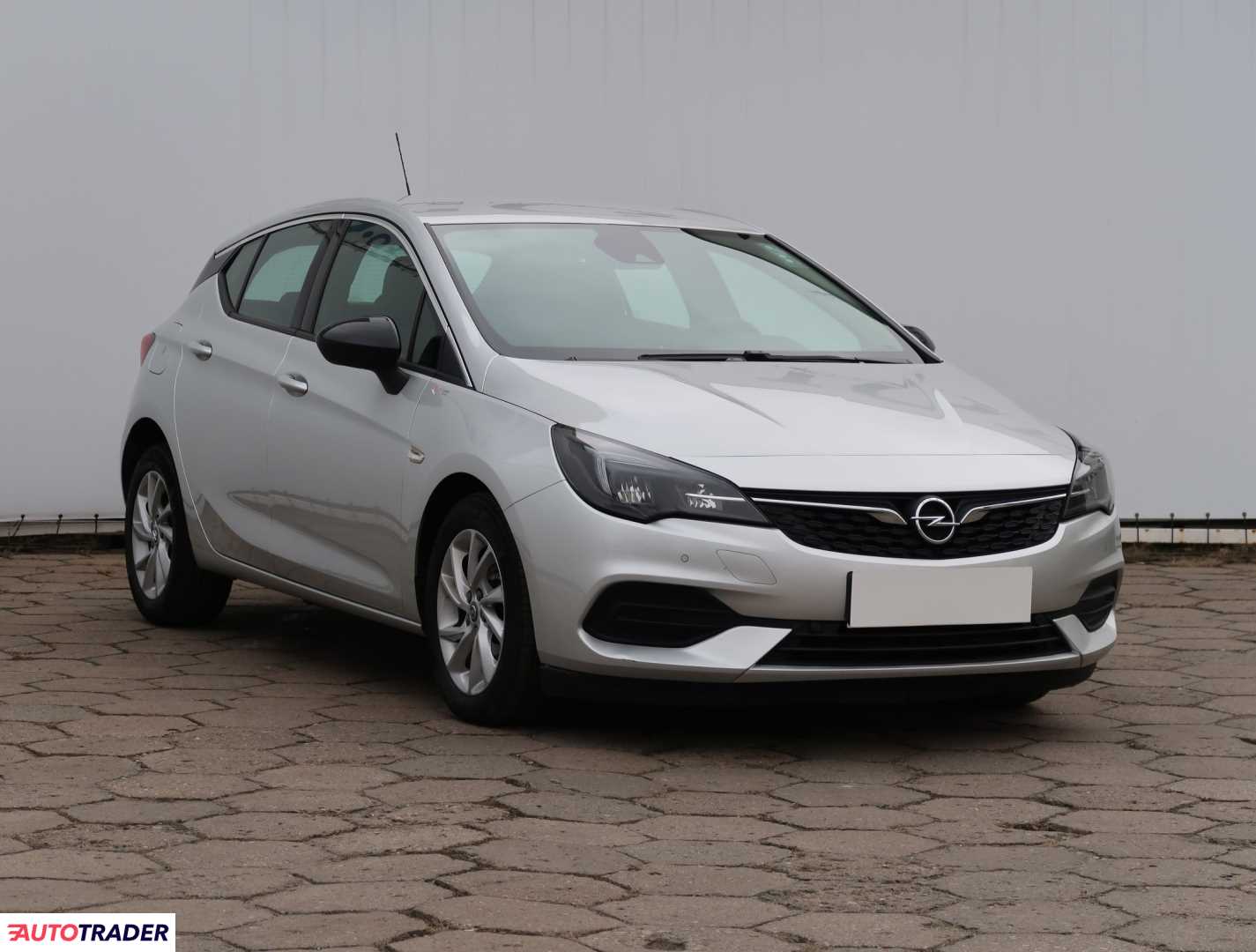 Opel Astra 2021 1.2 143 KM