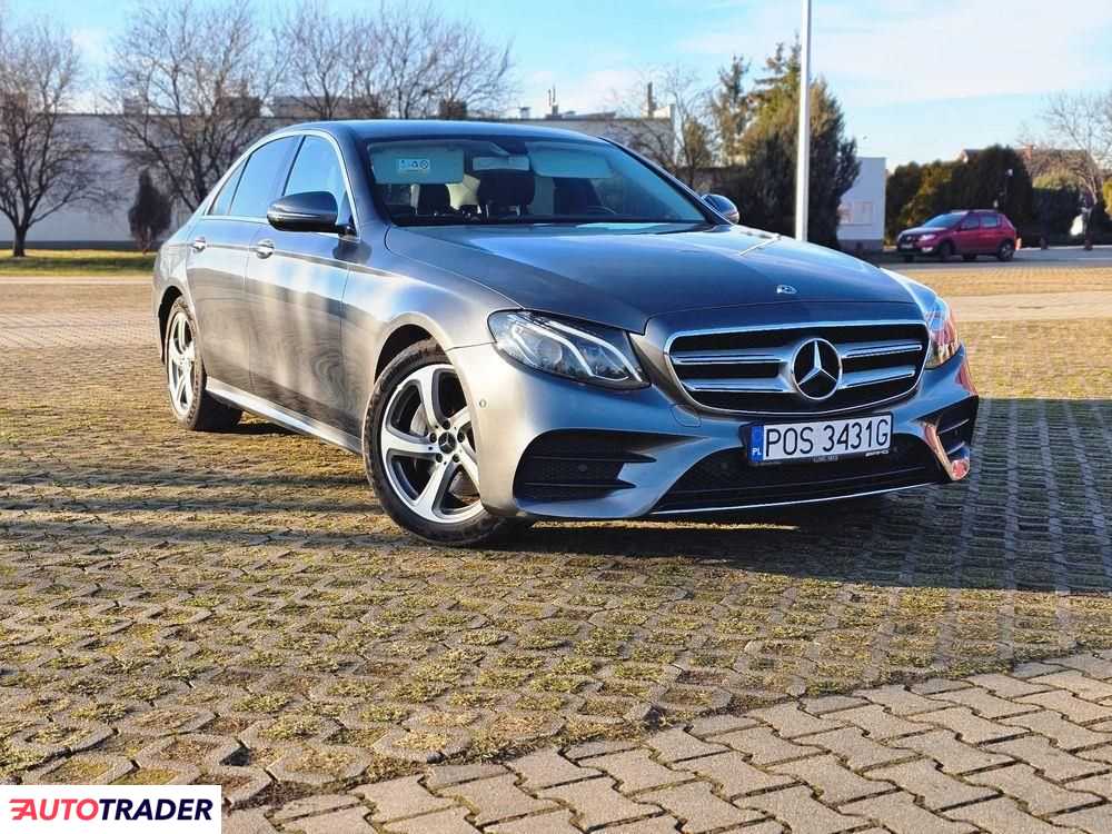 Mercedes E-klasa 2.0 diesel 245 KM 2018r. (ostrów)