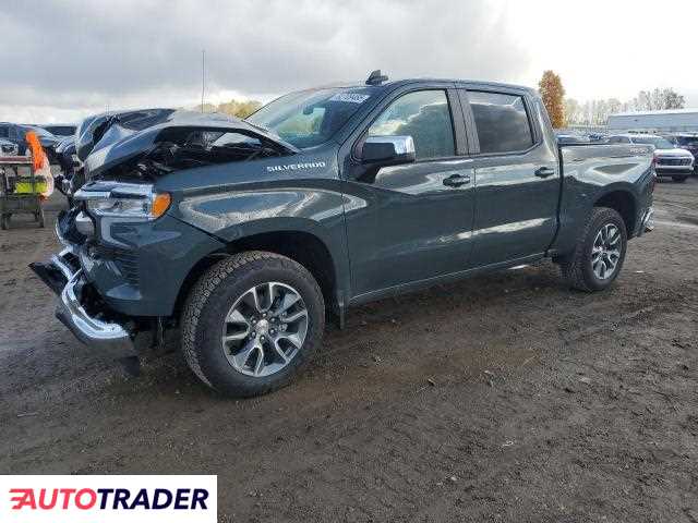 Chevrolet Silverado 2025 2