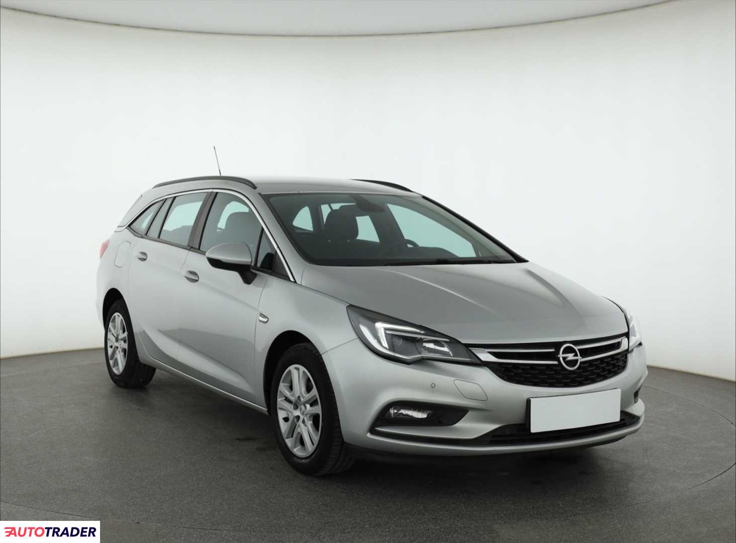 Opel Astra 2017 1.4 123 KM