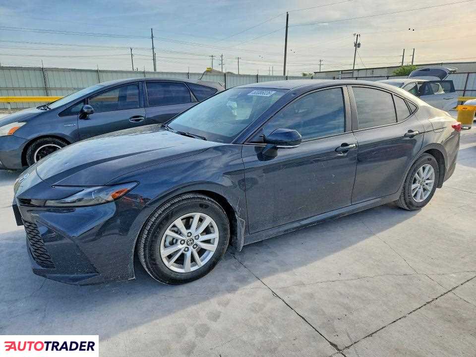 Toyota Camry 2025 2