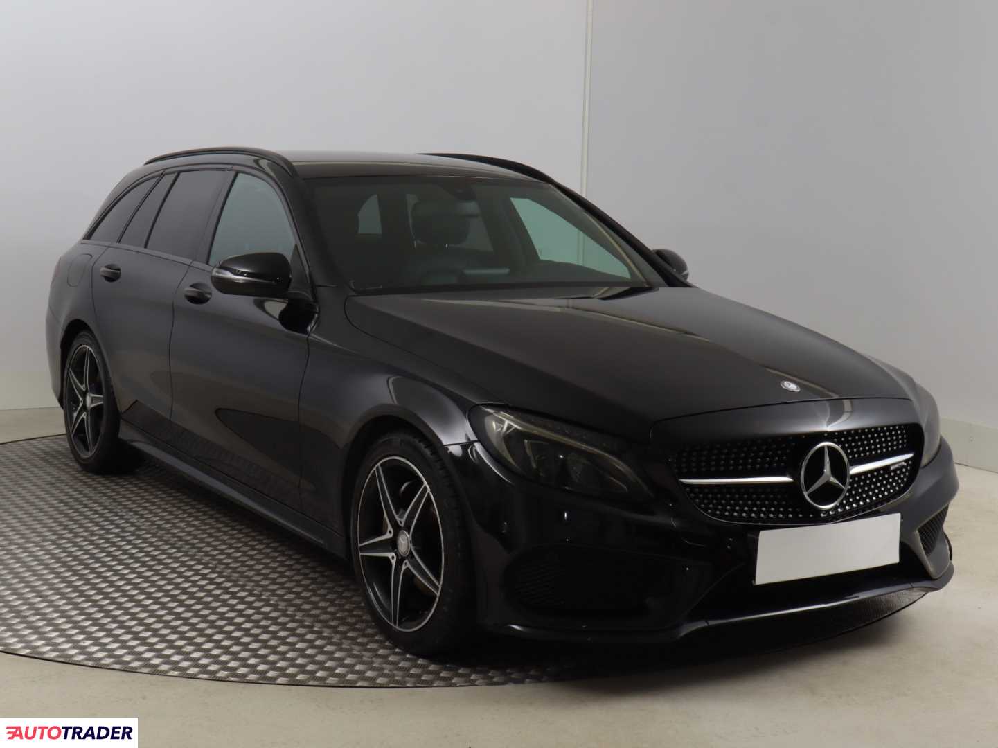 Mercedes C-klasa 2015 2.0 181 KM