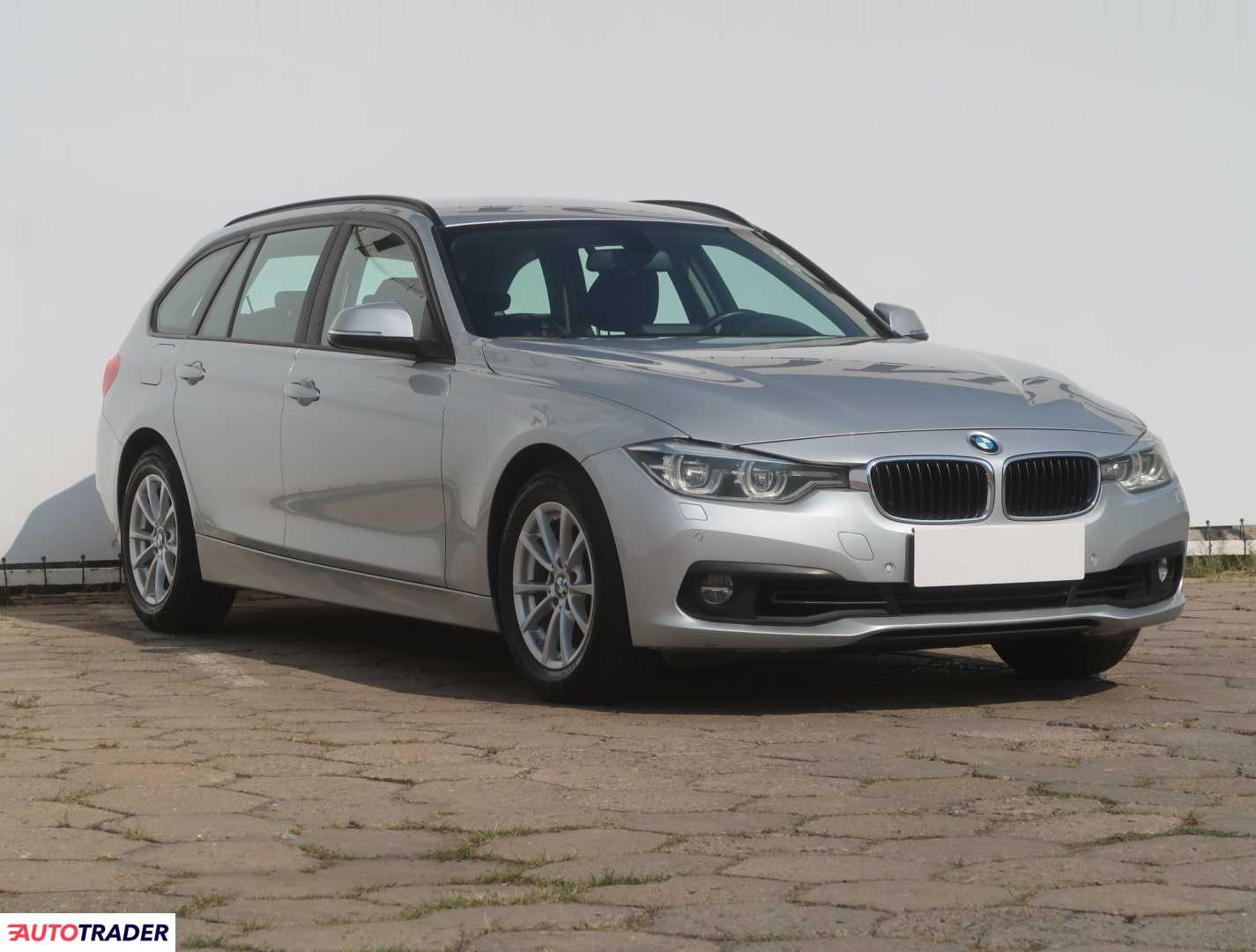 BMW 318 2018 1.5 134 KM