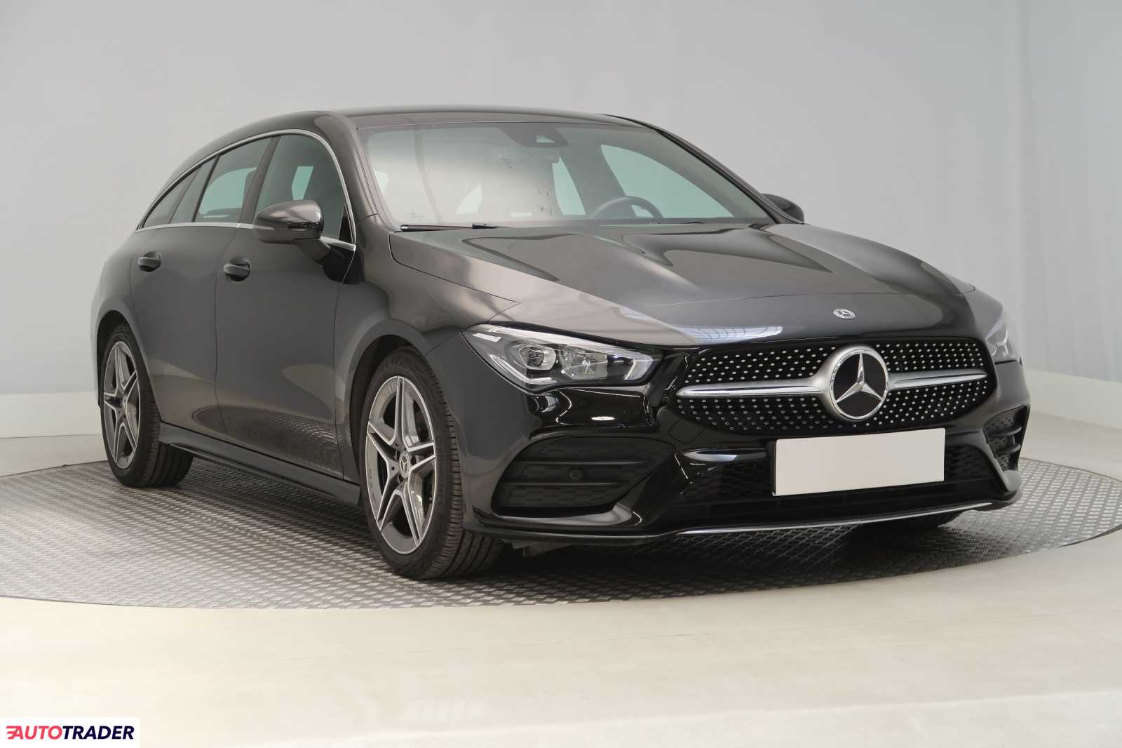 Mercedes Pozostałe 2022 1.3 134 KM