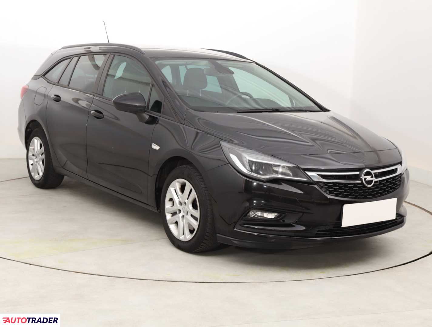Opel Astra 2018 1.6 134 KM
