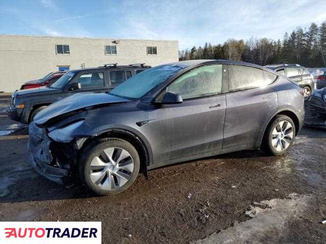 Tesla Model Y 2023 Tesla Model Y 2023