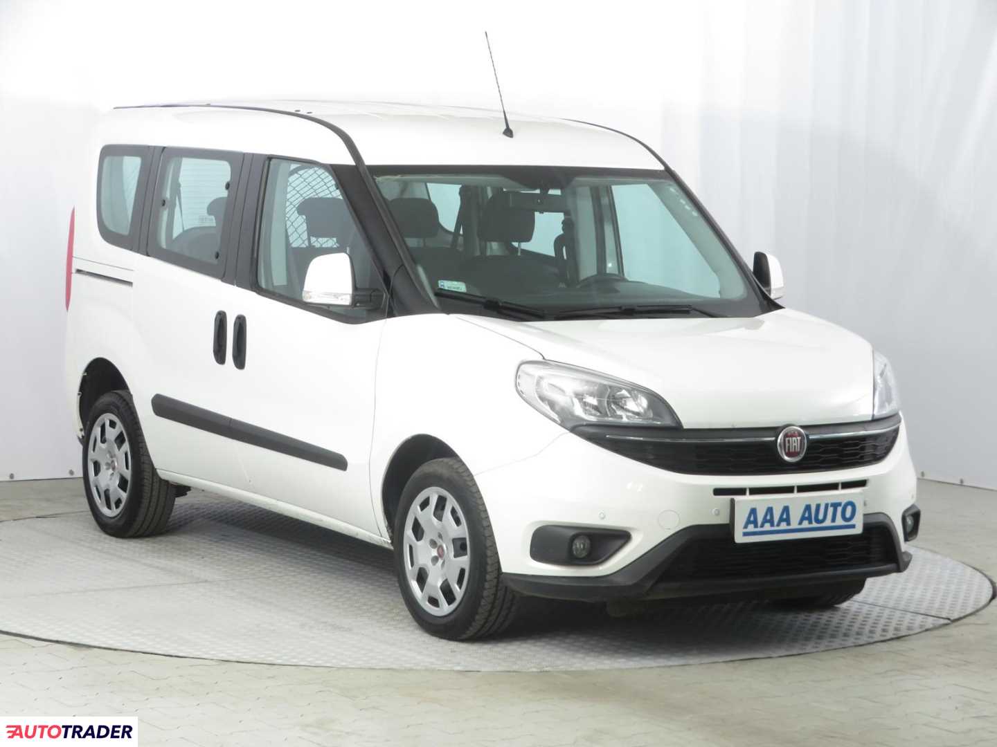 Fiat Doblo 2017 1.6 Fiat Doblo 2017 1.6