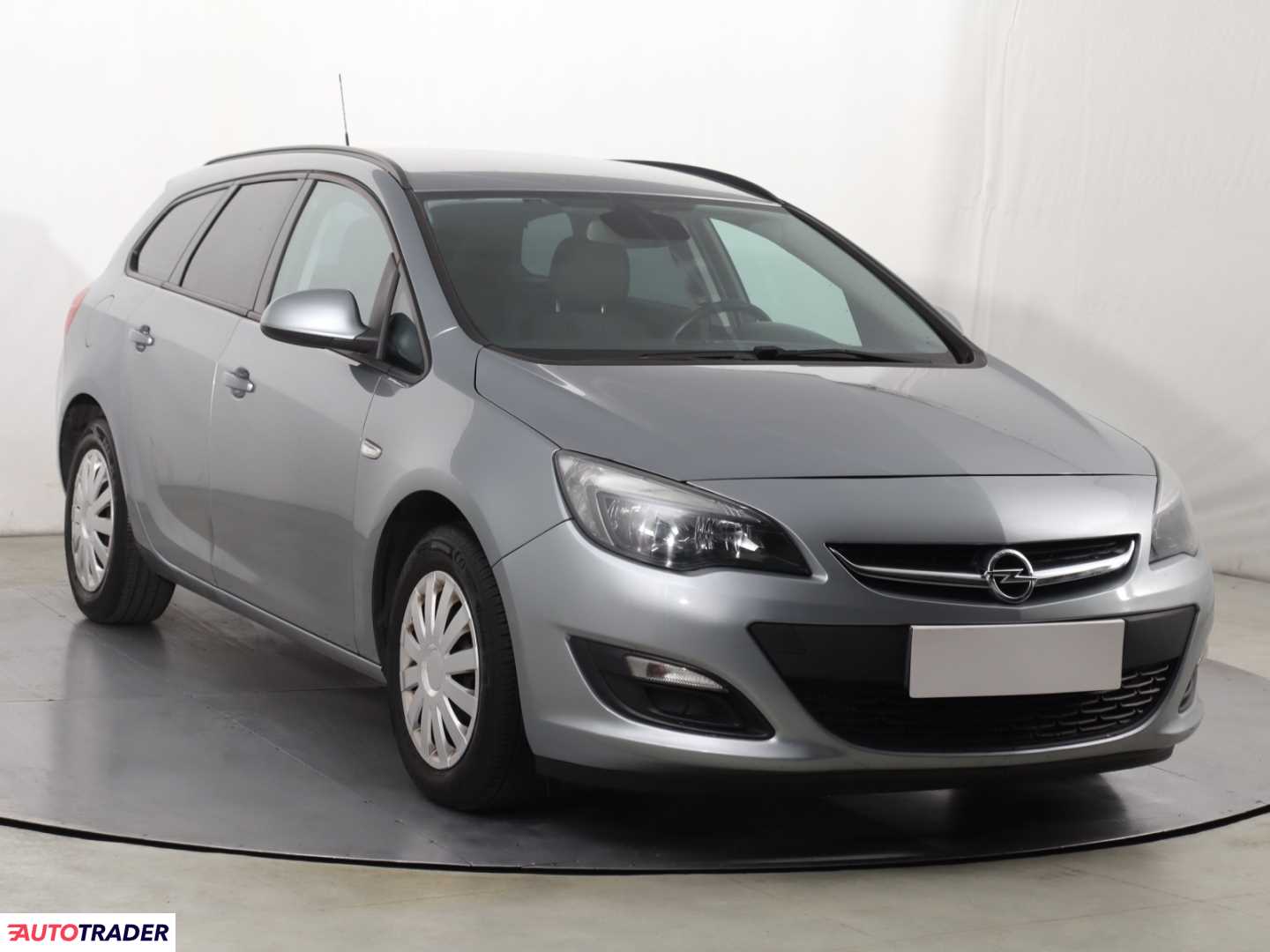 Opel Astra 2013 1.4 99 KM