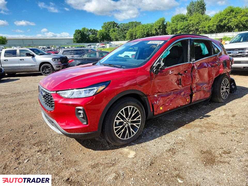 Ford Escape 2025 2