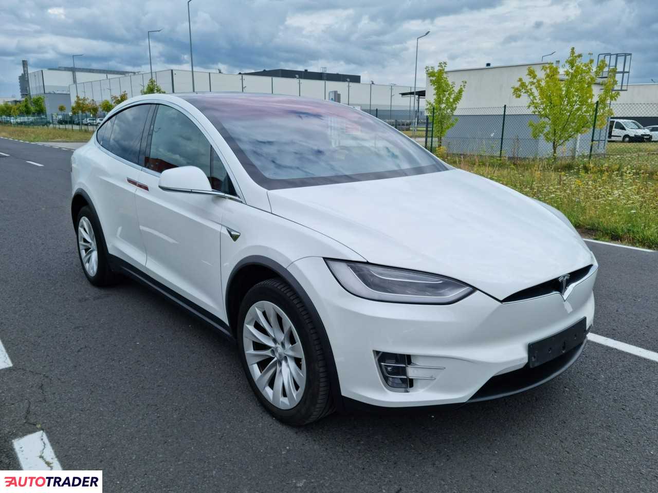 Tesla X 2018 328 KM
