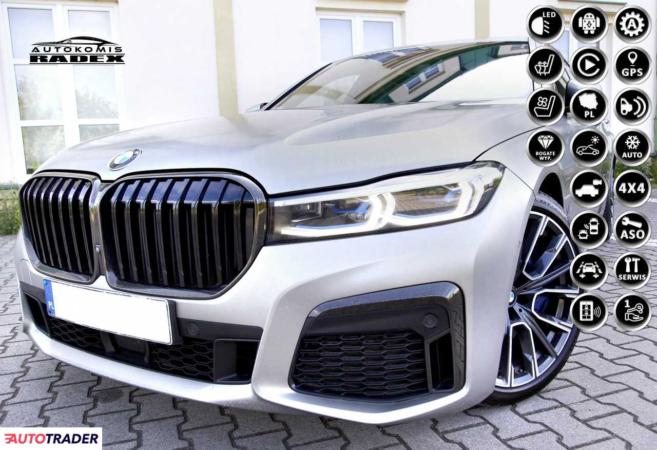 BMW 750 2019 3.0 400 KM