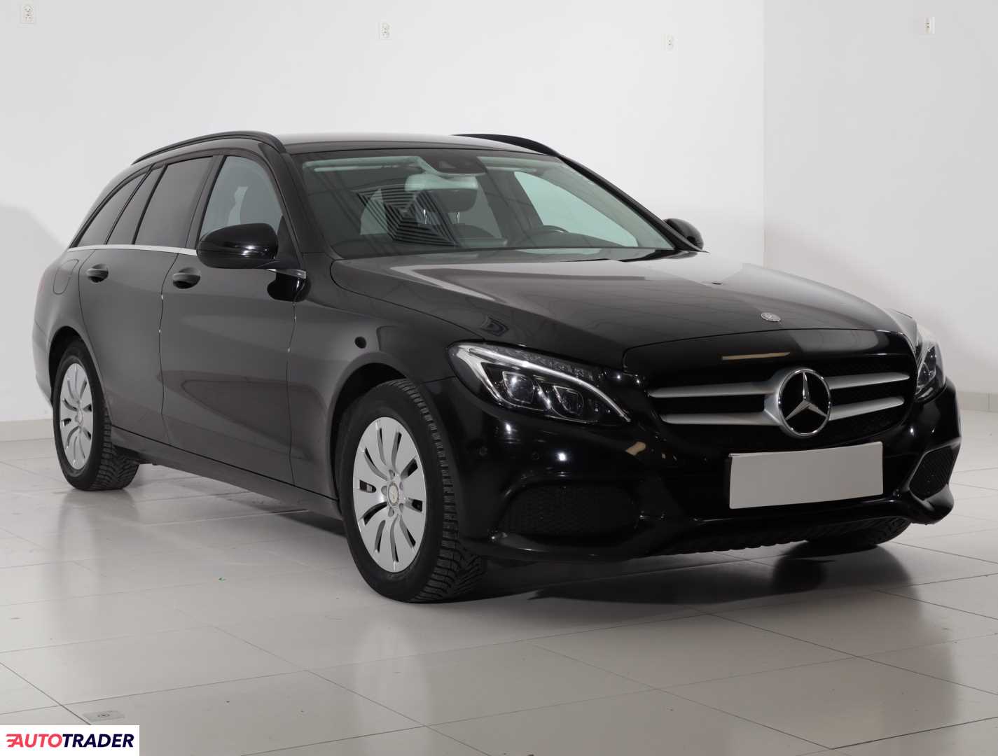 Mercedes C-klasa 1.6 113 KM 2015r. (Piaseczno)