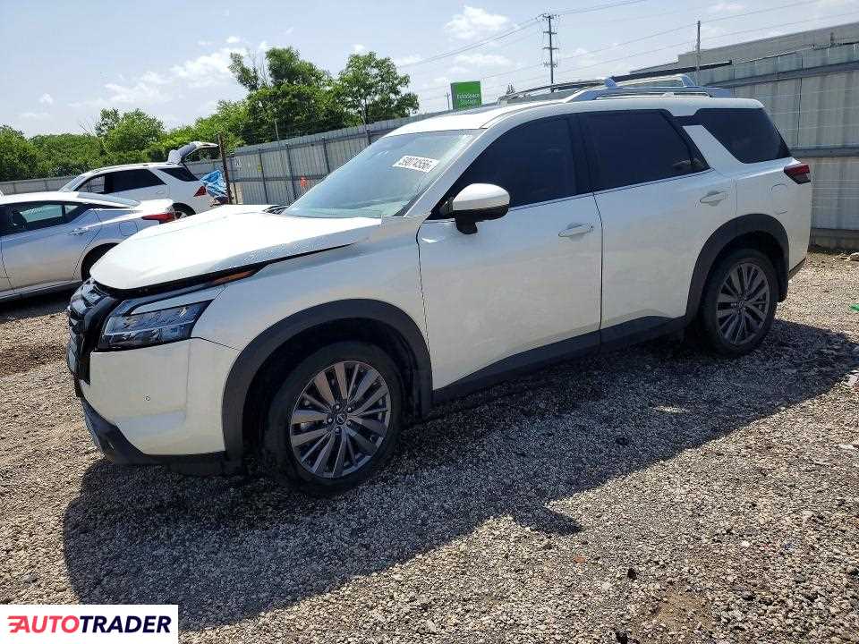 Nissan Pathfinder 2023 3