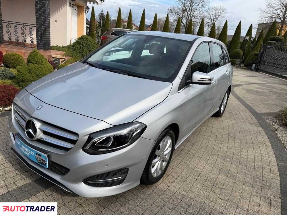 Mercedes B-klasa 2015 1.5 109 KM