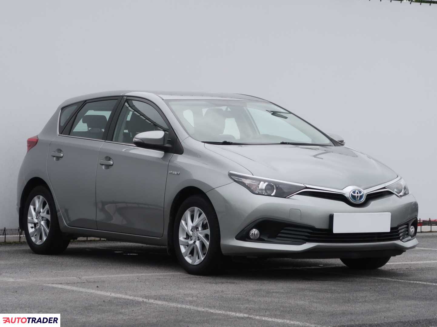 Toyota Auris 2015 1.8 134 KM Toyota Auris 2015 1.8 134 KM