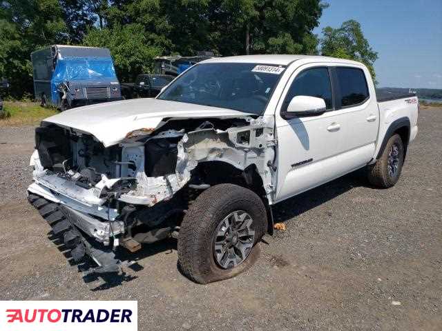 Toyota Tacoma 3.0 benzyna 2023r. (MARLBORO)