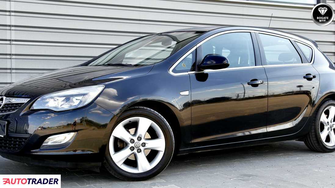 Opel Astra 2011 1.4 120 KM Opel Astra 2011 1.4 120 KM