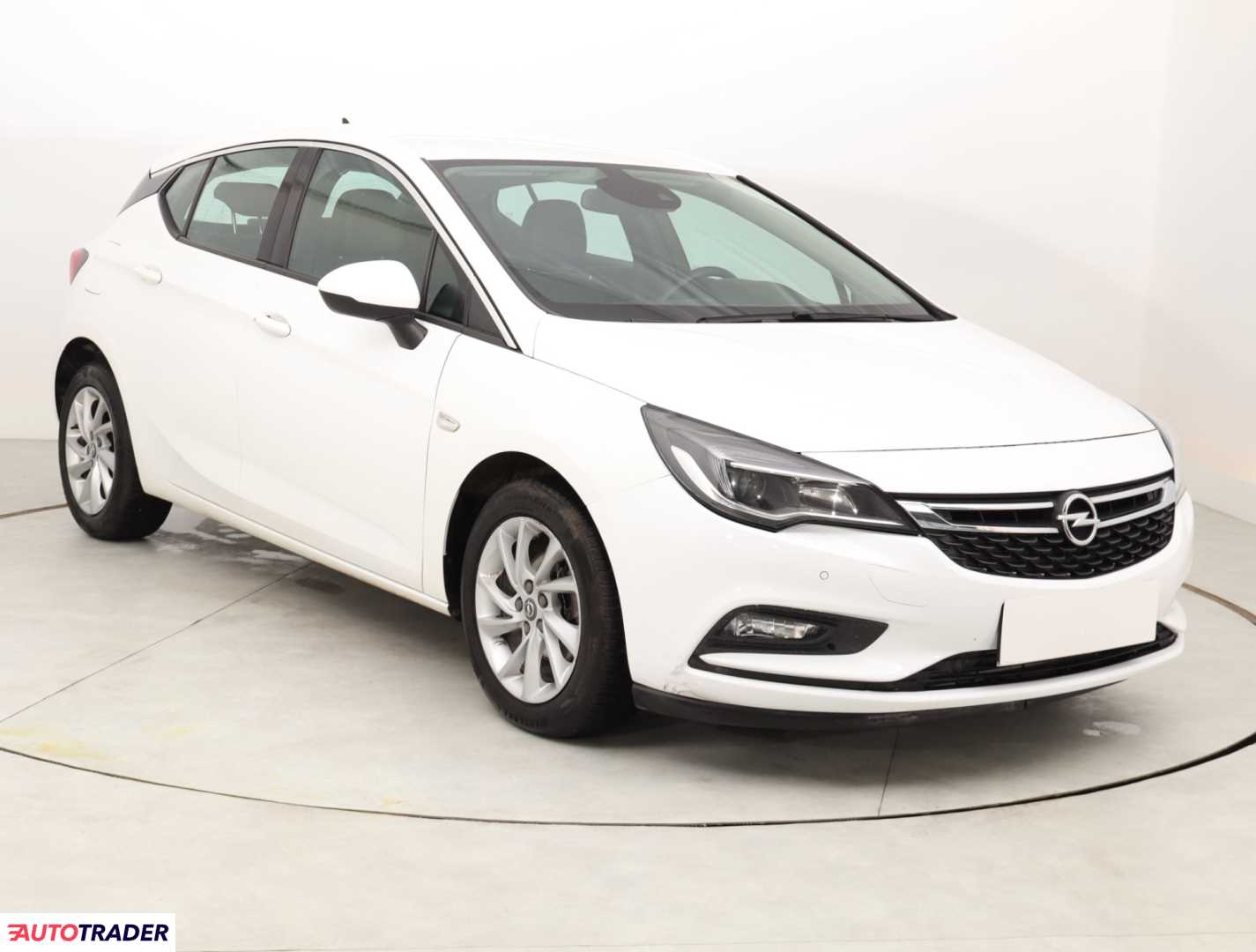 Opel Astra 2018 1.6 108 KM